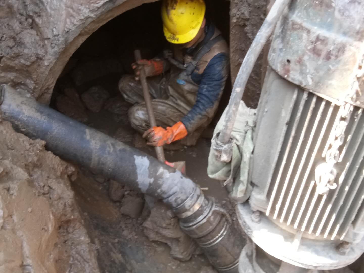 长丰镇管道清淤